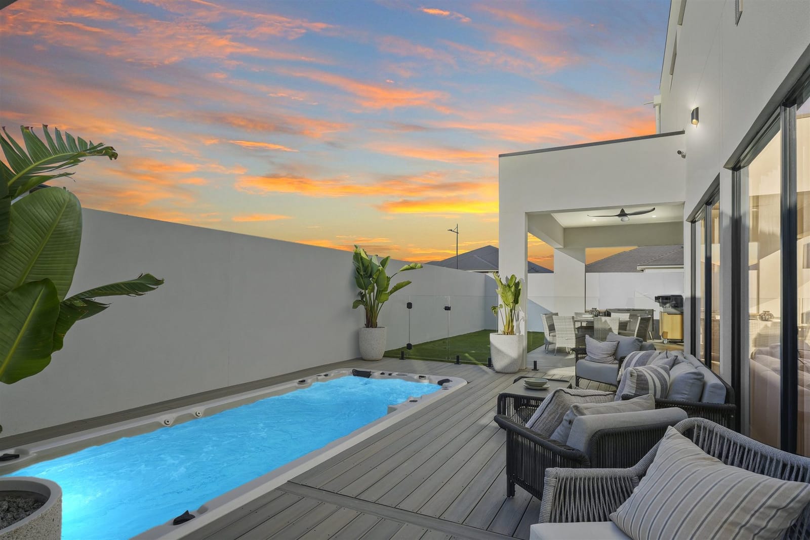 2 Allan Place Riverlea Park — dusk photography