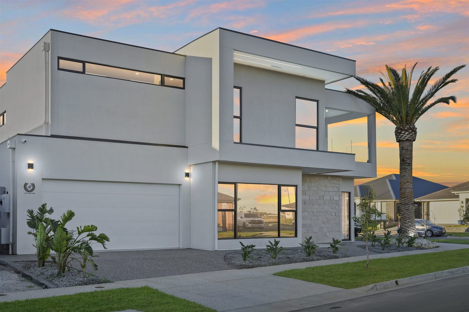 2 Allan Place Riverlea Park — dusk photography